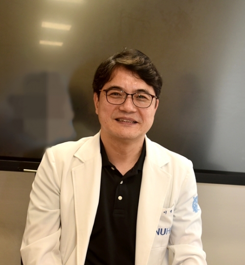 대한방사성의약품학회 이병철 회장
독성으로 멈춘 ‘파이프라인’, 방사성의약품으로 깨운다!
이병철 회장에게 듣는 대한방사성의약품학회의 역할